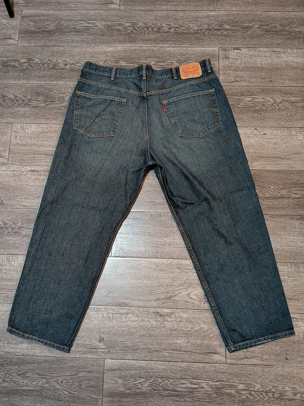 Levis 550 Relaxed Fit Dark Wash Denim Jeans Mens 44x29 Blue 01550-2765